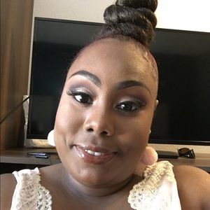 Meet your Posher, Khandyce